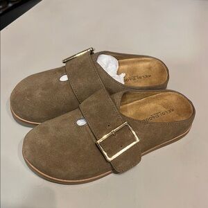 Kelsi Dagger Kids Tan Suede Slippers